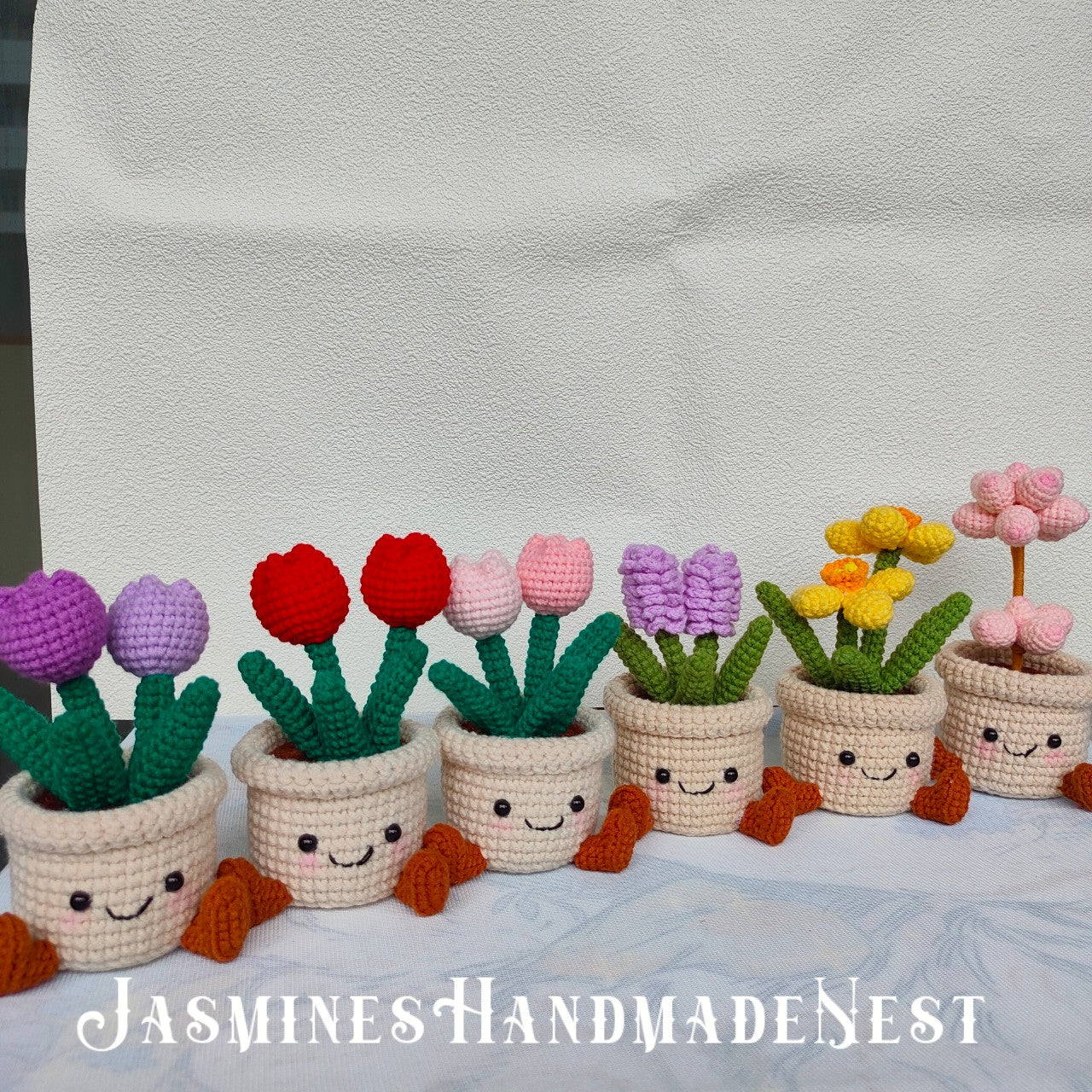 Handmade Crochet Potted Flower – Soft Amigurumi Plant Decor for Home or Office, Cute Tabletop Yarn Flower, Unique Gift for Plant Lovers, Eco-Friendly Fiber Art