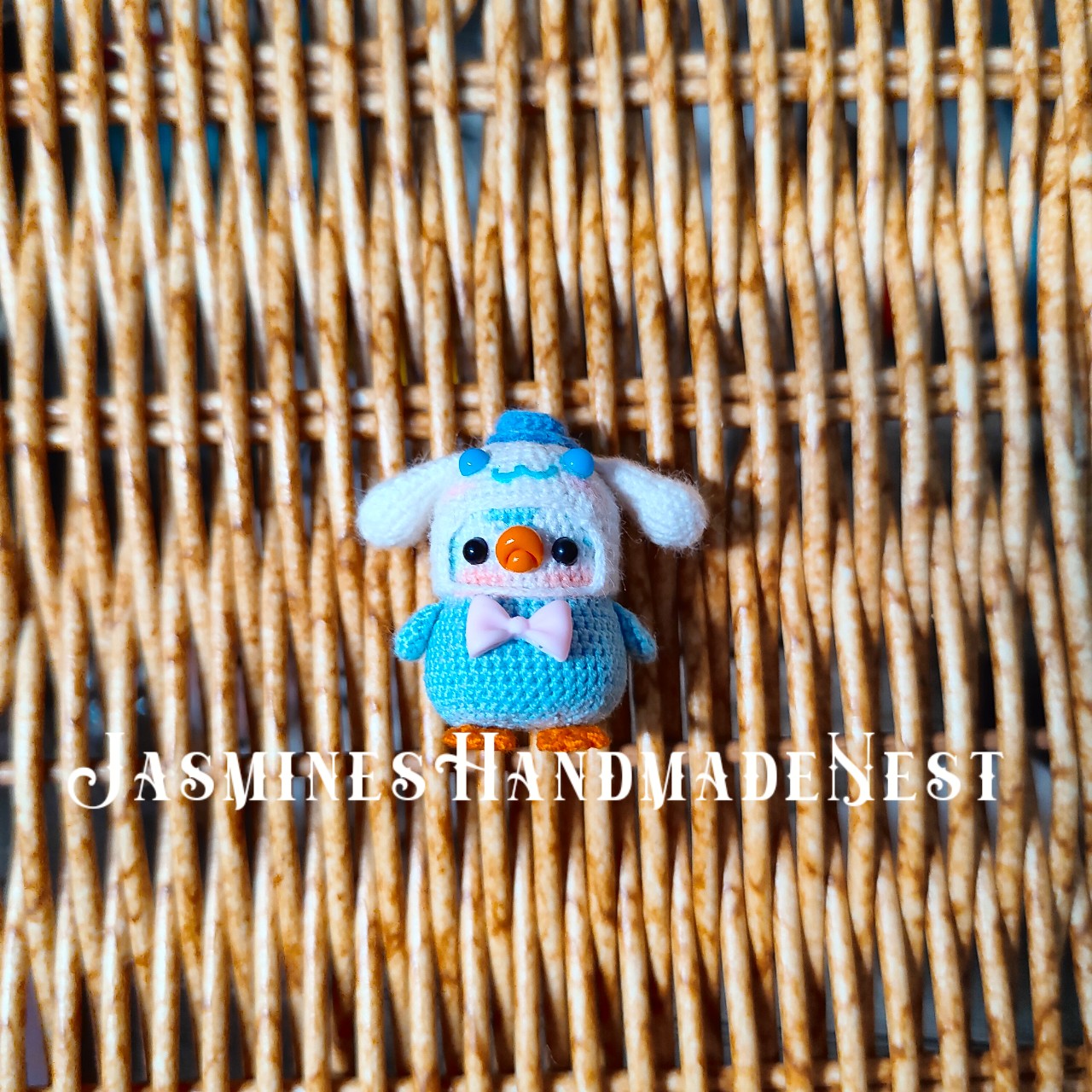 Handmade Mini Crochet Penguin – Micro Amigurumi Plush, Tiny Cute Penguin Doll, Soft Collectible Gift for Kids & Adults