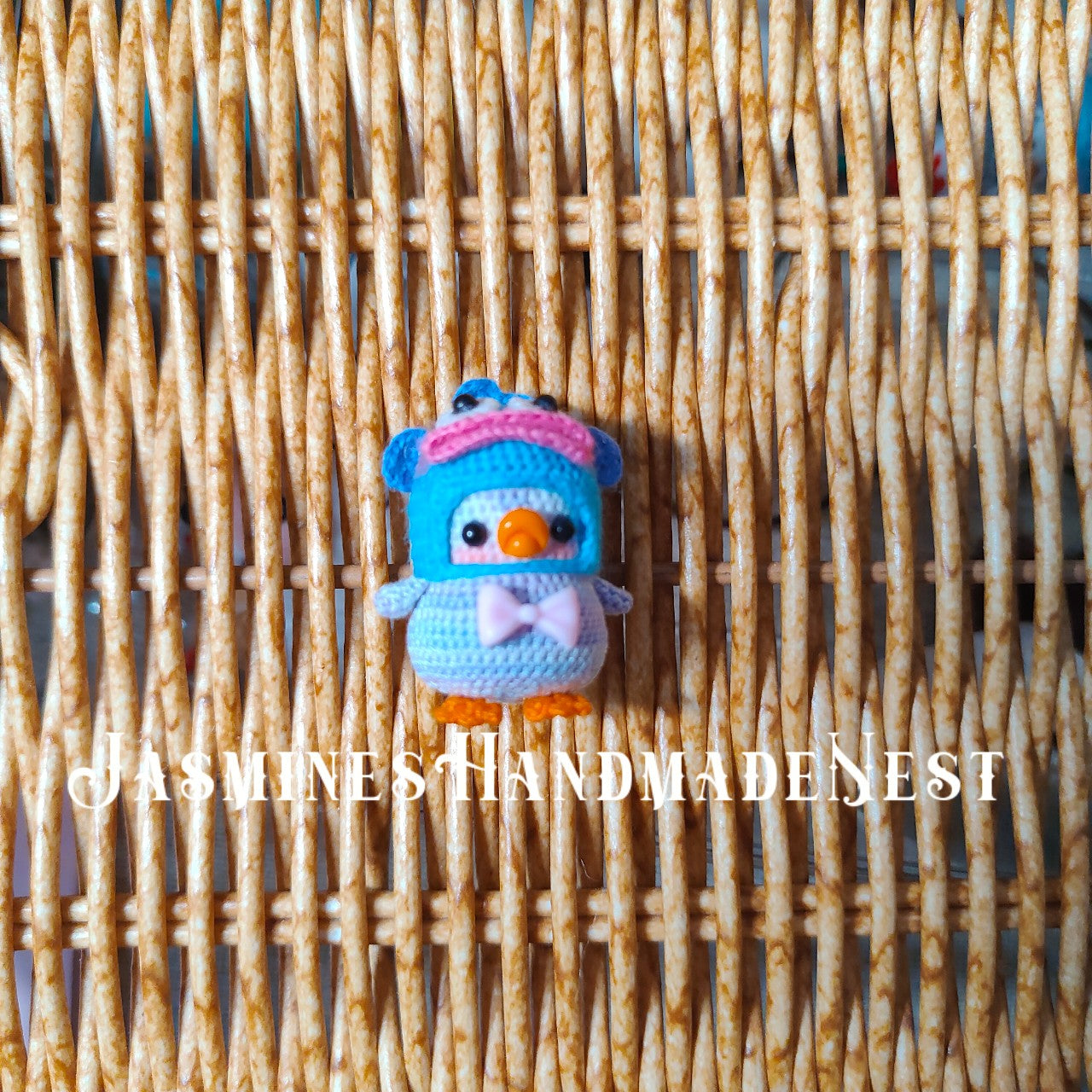 Handmade Mini Crochet Penguin – Micro Amigurumi Plush, Tiny Cute Penguin Doll, Soft Collectible Gift for Kids & Adults