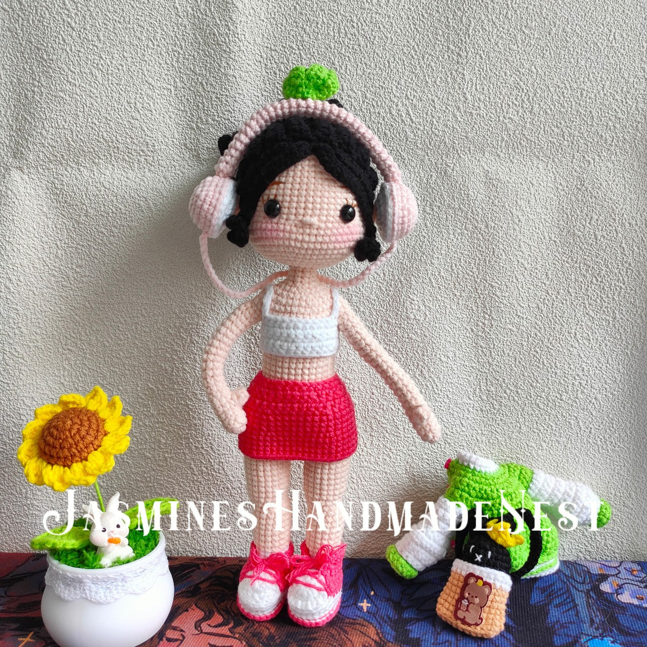 Knitted Headphone Girl Doll | Soft Cute Yarn Plush | Poseable & Huggable | Healing Decor Ornament | Perfect Gift for Music Lovers