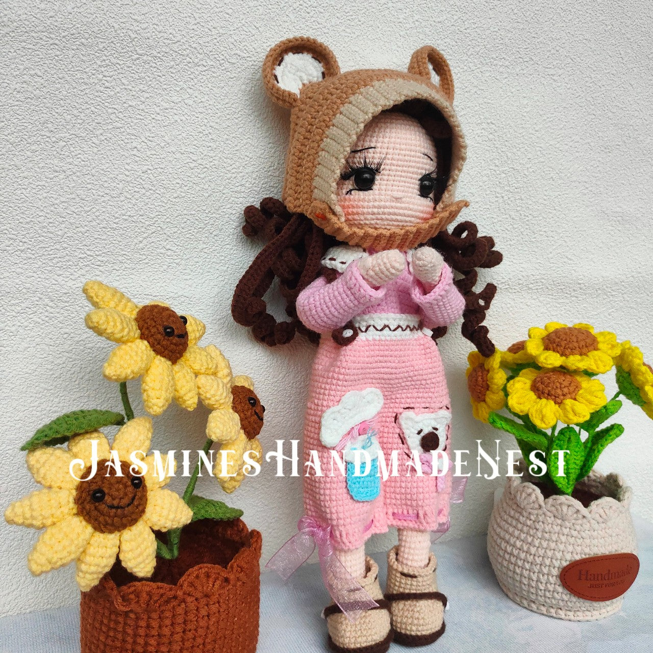 Lulu Holiday Edition – Handmade Crochet Plush Doll, Festive Soft Toy Gift for Kids, Cute Amigurumi Room Decor, Perfect for Christmas or Seasonal Display