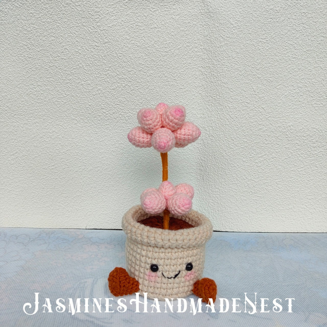 Handmade Crochet Potted Flower – Soft Amigurumi Plant Decor for Home or Office, Cute Tabletop Yarn Flower, Unique Gift for Plant Lovers, Eco-Friendly Fiber Art