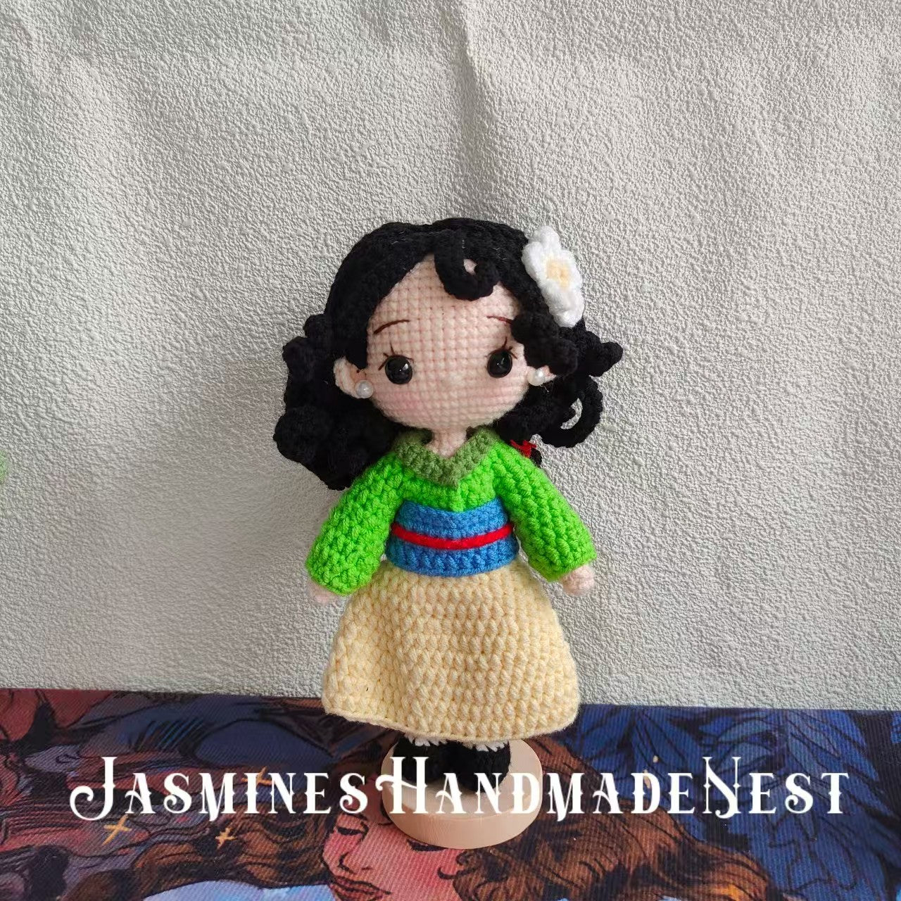 Handmade Warrior-Inspired Crochet Doll – Poseable Amigurumi Girl Toy with Red & Green Outfit – Unique Gift for Kids or Collectors