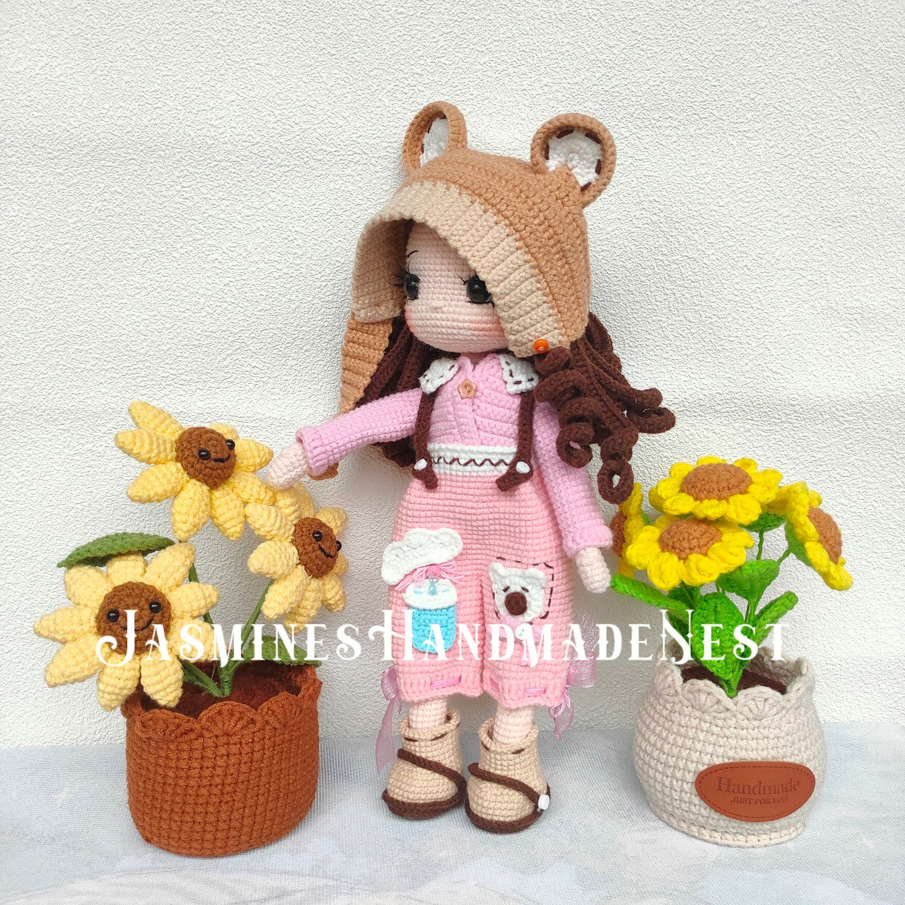 Lulu Holiday Edition – Handmade Crochet Plush Doll, Festive Soft Toy Gift for Kids, Cute Amigurumi Room Decor, Perfect for Christmas or Seasonal Display