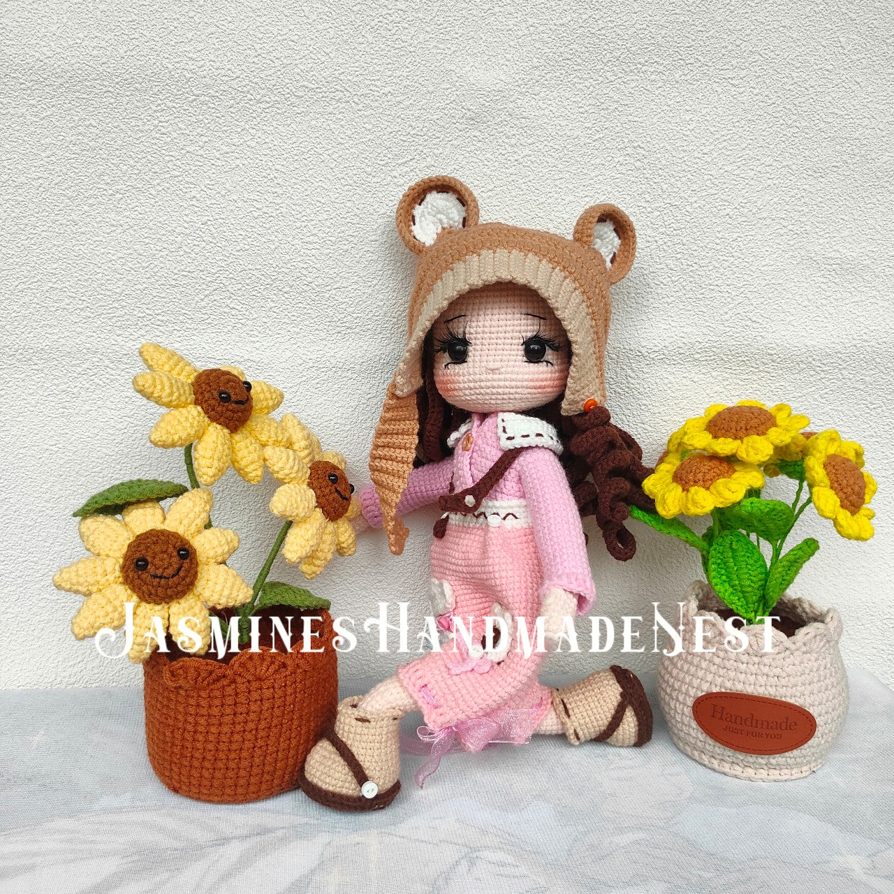 Lulu Holiday Edition – Handmade Crochet Plush Doll, Festive Soft Toy Gift for Kids, Cute Amigurumi Room Decor, Perfect for Christmas or Seasonal Display