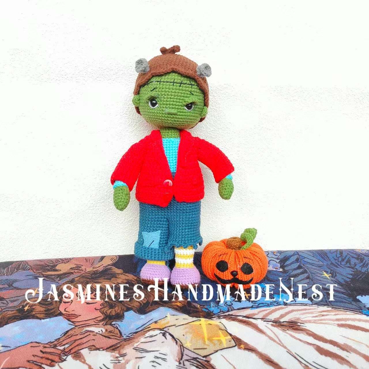 Handmade Frankenstein Doll – Classic Stitched Design with Retro Hues, Halloween Decor, Ideal Birthday Gift for Him, Dark-Chic Trendy Toy