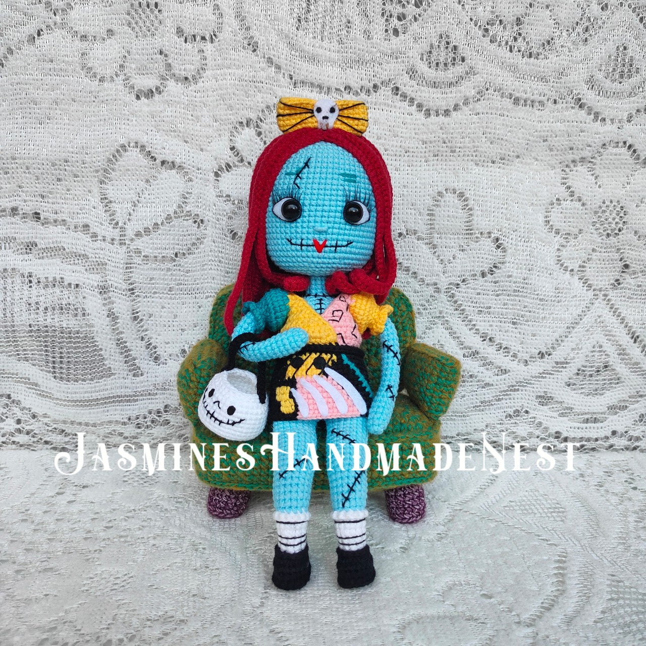 Handmade Crochet Jack and Sally Inspired Dolls – Nightmare Before Christmas Style Amigurumi Plush, Gothic Couple Gift, Halloween Christmas Decor