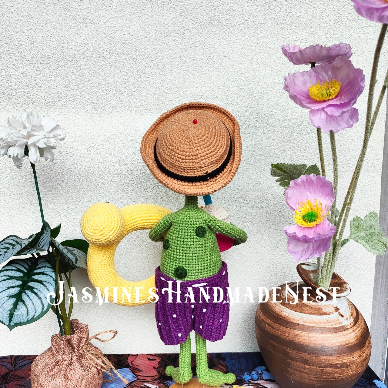 Handmade Crochet Frog Plush – Cute Amigurumi Beach Frog Toy, Soft Stuffed Animal with Sun Hat, Summer Gift for Kids, Coastal Nursery Décor