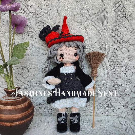 Handmade Crochet Witch Doll – Amigurumi Halloween Witch Plush, Gothic Girl Doll, Spooky Decoration, Cute Handmade Gift for Halloween and Halloween Party