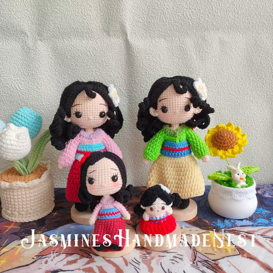Handmade Warrior-Inspired Crochet Doll – Poseable Amigurumi Girl Toy with Red & Green Outfit – Unique Gift for Kids or Collectors