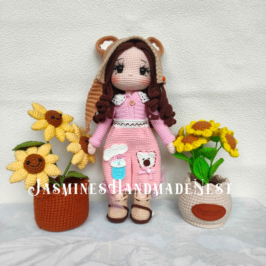 Lulu Holiday Edition – Handmade Crochet Plush Doll, Festive Soft Toy Gift for Kids, Cute Amigurumi Room Decor, Perfect for Christmas or Seasonal Display