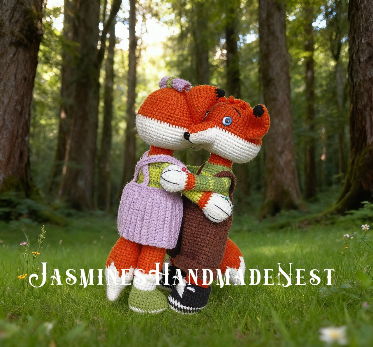 Handmade Crochet Fox Couple – Amigurumi Woodland Plush Toy Set – Cute Stuffed Fox Dolls for Kids, Nursery Decor, Birthday, Autumn or Valentine Gift