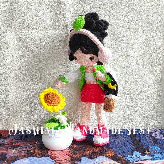 Knitted Headphone Girl Doll | Soft Cute Yarn Plush | Poseable & Huggable | Healing Decor Ornament | Perfect Gift for Music Lovers