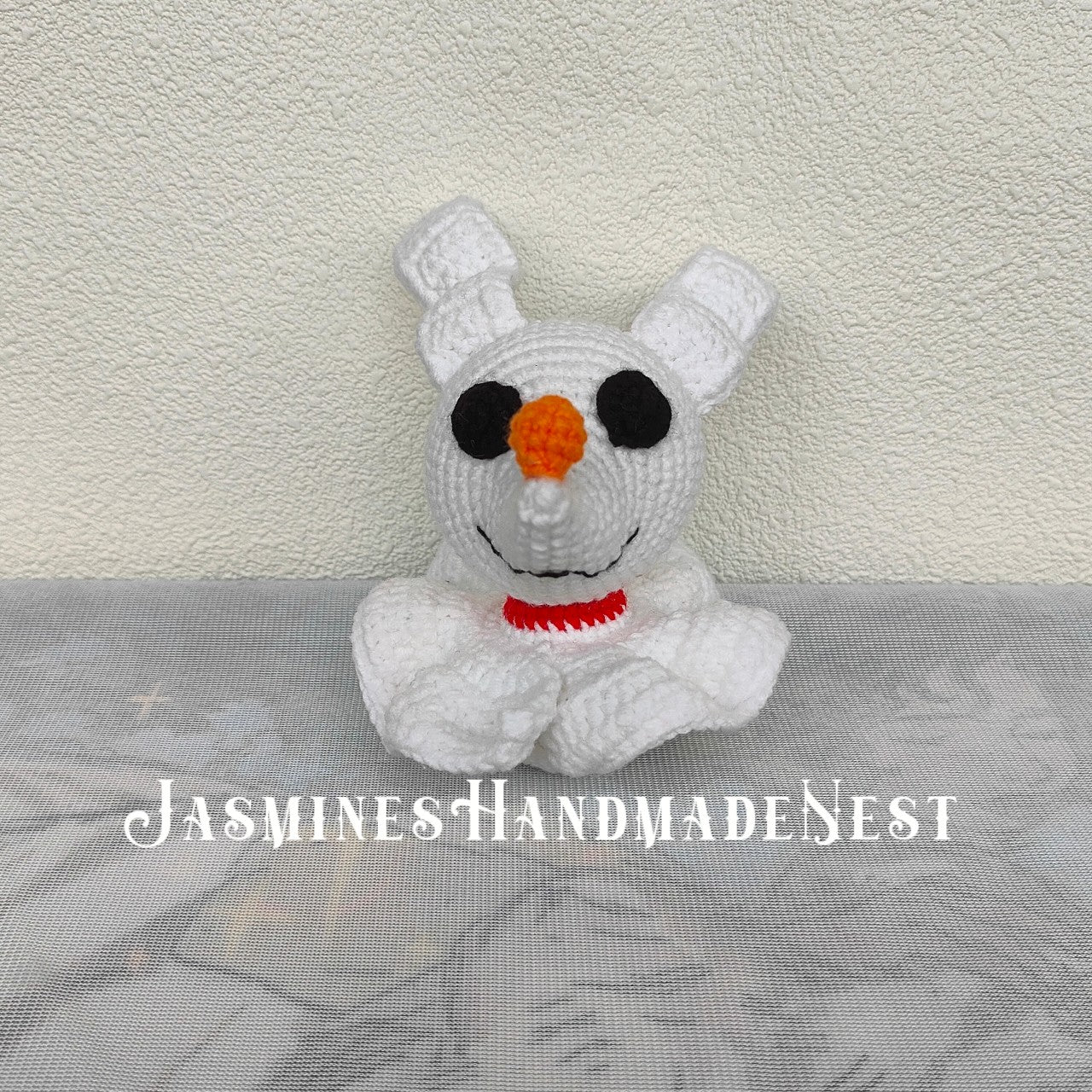 Handmade Gothic Couple Dolls – Romantic Skeleton and Stitched Girl Plush Set – Crocheted Décor for Halloween, Christmas, or Unique Gift Giving